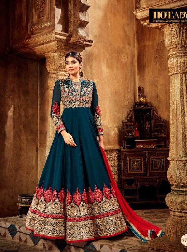 trendy-anarakali-suit-.