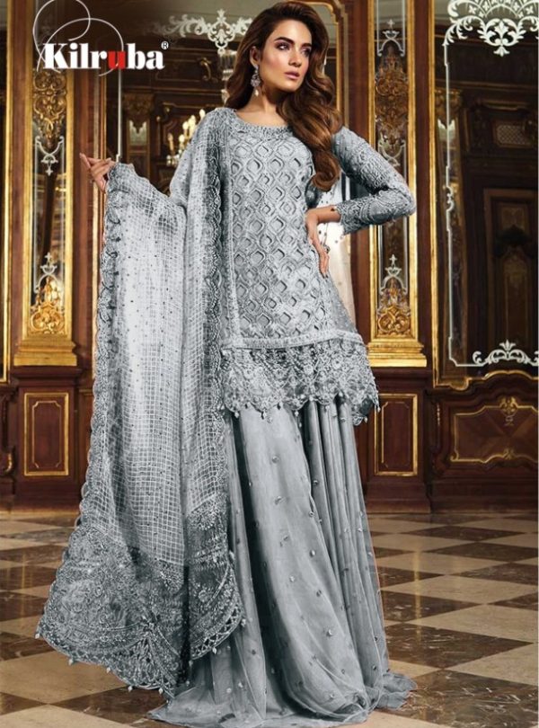 Pakistani suit | Pakistani designer clothes, Latest pakistani dresses, Pakistani  dress design
