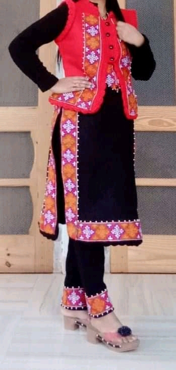 Classy Ethnic Knitwear For Women By Utsa - Westside