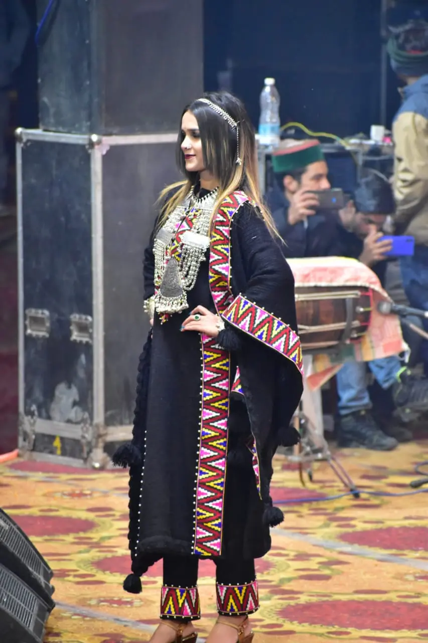 black-himachal-suit