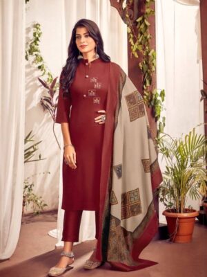 आलिया भट्ट के 20 सूट डिज़ाइन, जिन्हें सिलवा सकती हैं किसी भी अच्छे टेलर से  | Alia Bhatt Suit Designs Are Perfect Festive Wear Inspiration