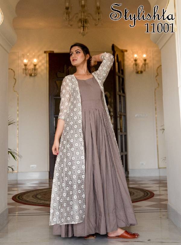 Classy Gown With Jacket, Women Gown, Gown Frock, Simple Gown, Ladies Gown  Suit, महिलाओं का लबादा - Prathmesh Enterprises, Mumbai | ID: 24363730597