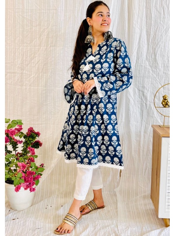 Buy New Fancy Designer Pure Cotton Kurtis In White at Rs. 780 online from  Fashion Bazar fancy kurtis : FFSVGV012W