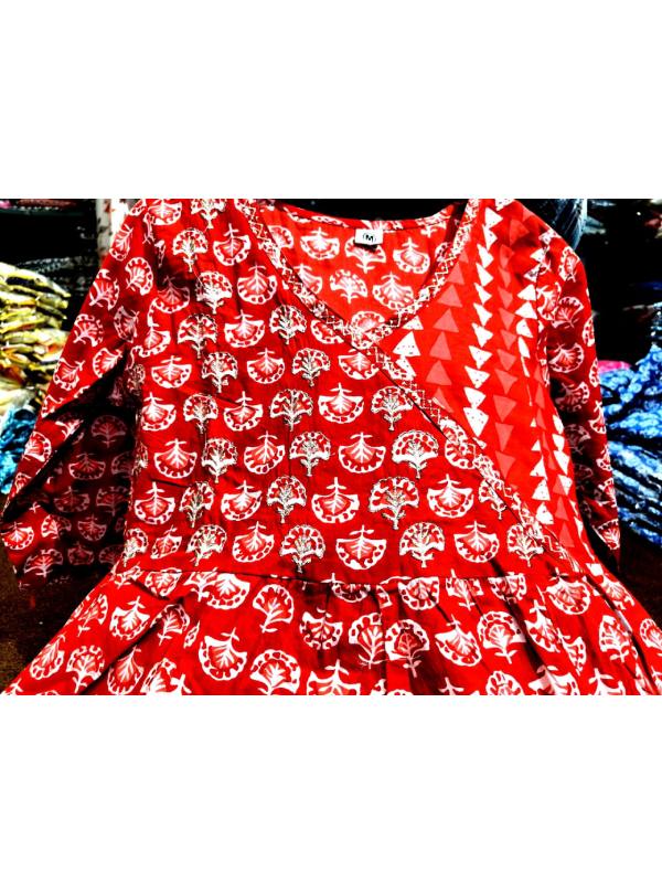 Beautiful Red Neck Design Suit - Image 8