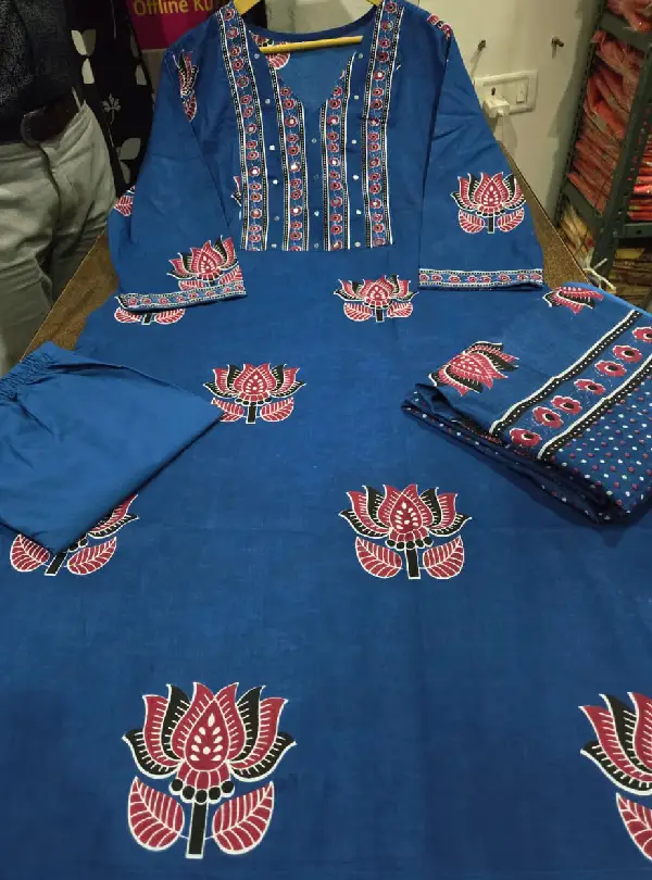 Cotton floral suit set with mirror handwork on kurti