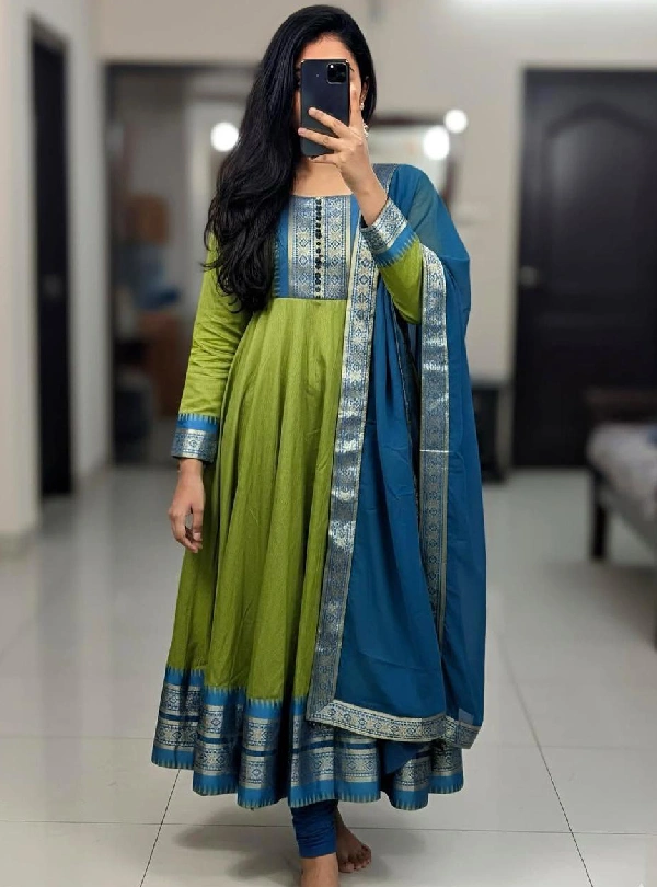 Kurti set with beautiful zari Kanchi border work