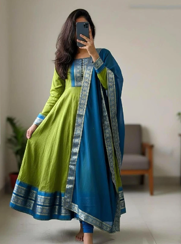 Pure silk cotton Kurti set with zari Kanchi border