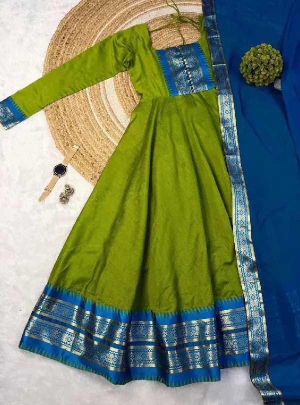 Traditional Kurti set with zari border work